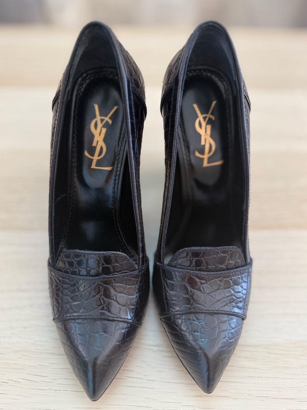 Yves Saint Laurent Rive Gauche Croc-Embossed Leather Pumps – EU 36